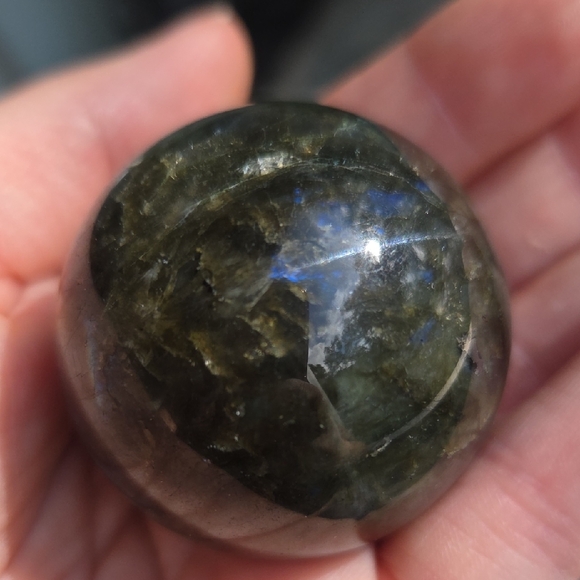 Labradorite Sphere - Picture 5 of 5